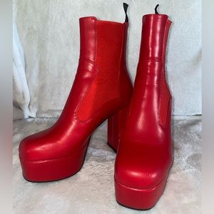 Dolls kill platform heeled boots size 9